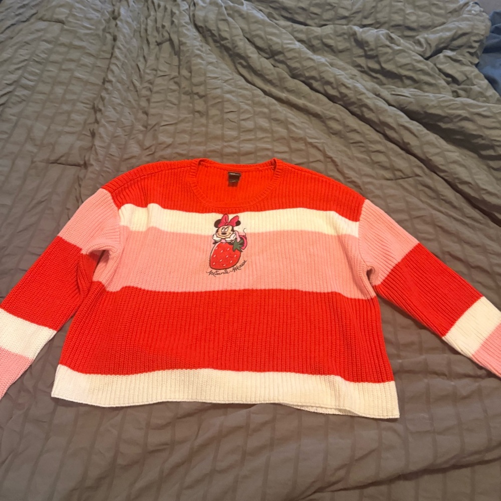 Minnie sweater